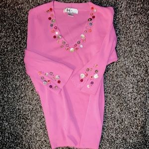 Very nice women’s knit sweater